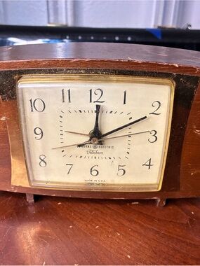 General Electric Mid Century Modern Alarm Clock Mahogany 7H249 USA Working